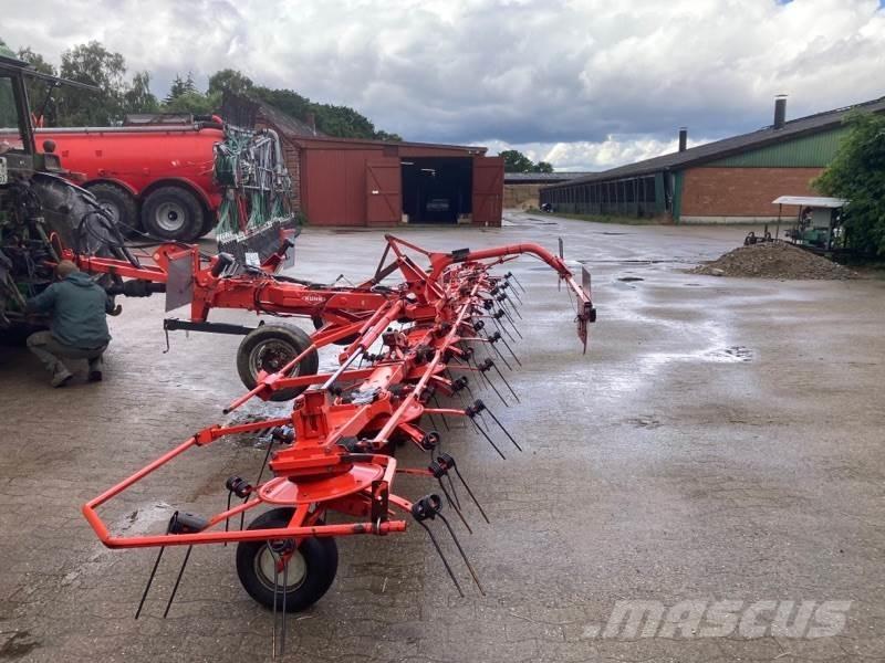 Kuhn GF 8702 T Raker og høyvendere