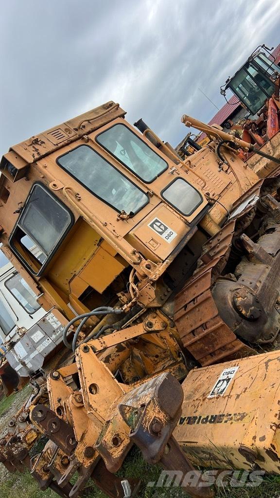 CAT D 6 D Chassis og understell