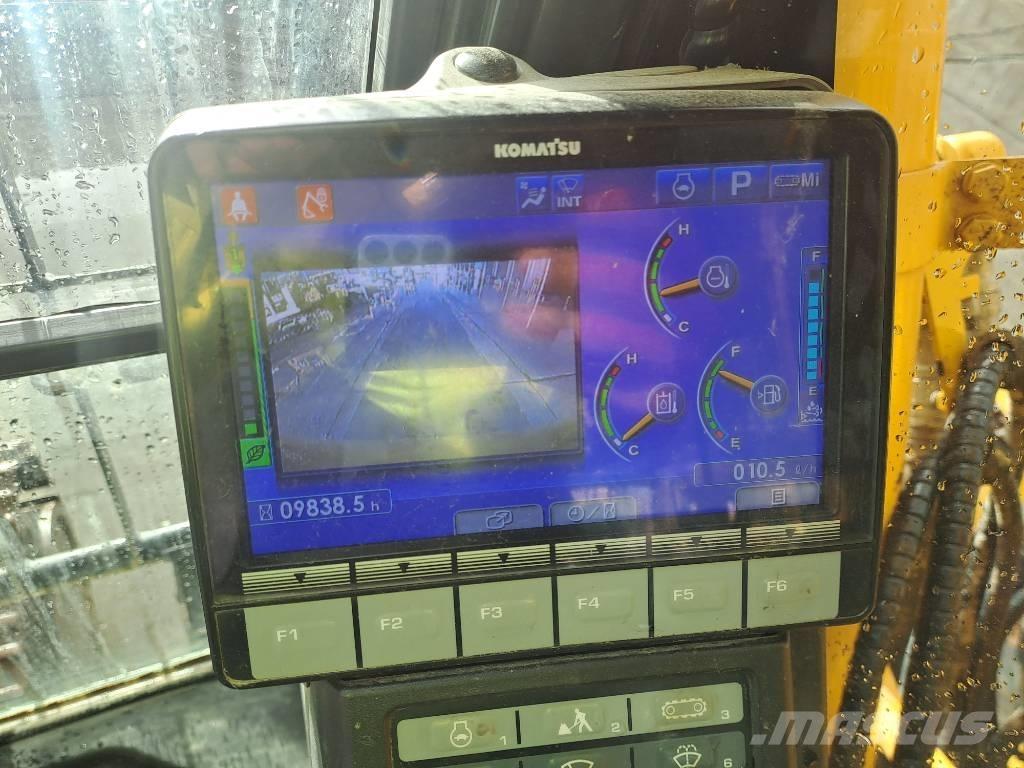 Komatsu PC490LC-11 Beltegraver