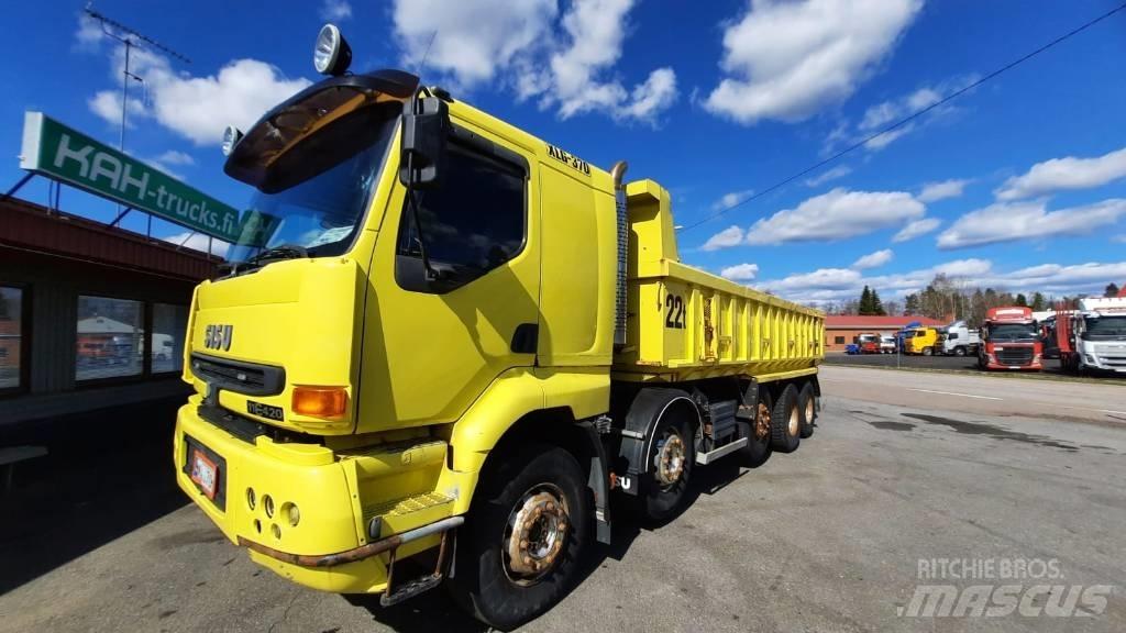 Sisu E11 Tippbil