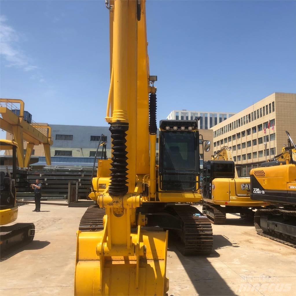Komatsu PC200 Beltegraver