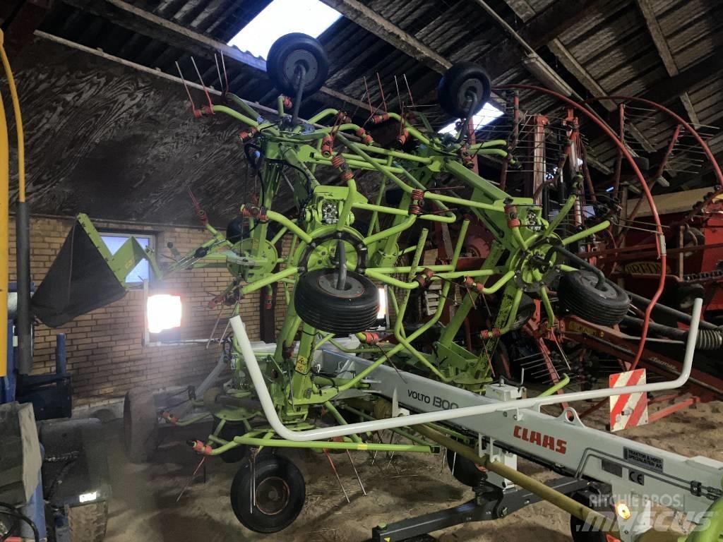 CLAAS VOLTO 1300 T Raker og høyvendere