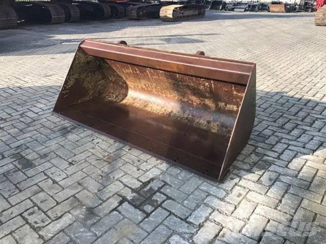 Manitou Bak Skuffer