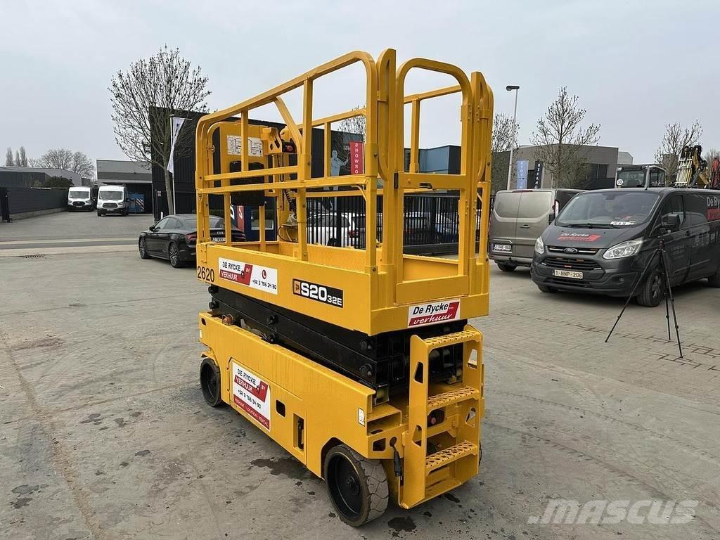JCB S2032E Andre personløftere og plattformer
