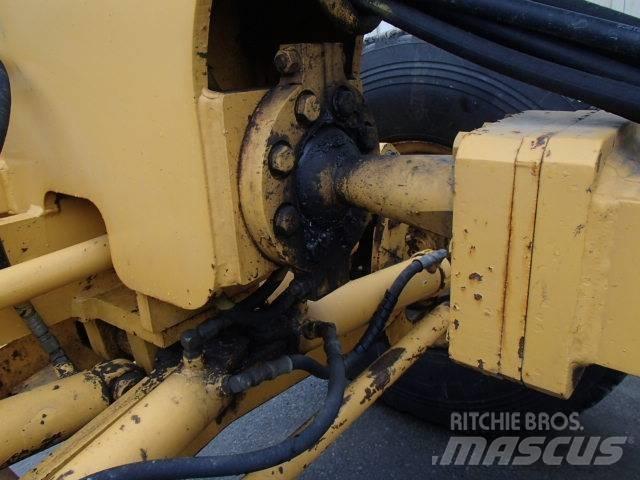 Volvo G 740 B Veihøvler