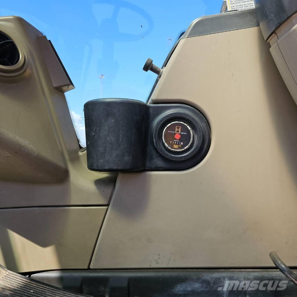 CAT 322 C Hjulgravere