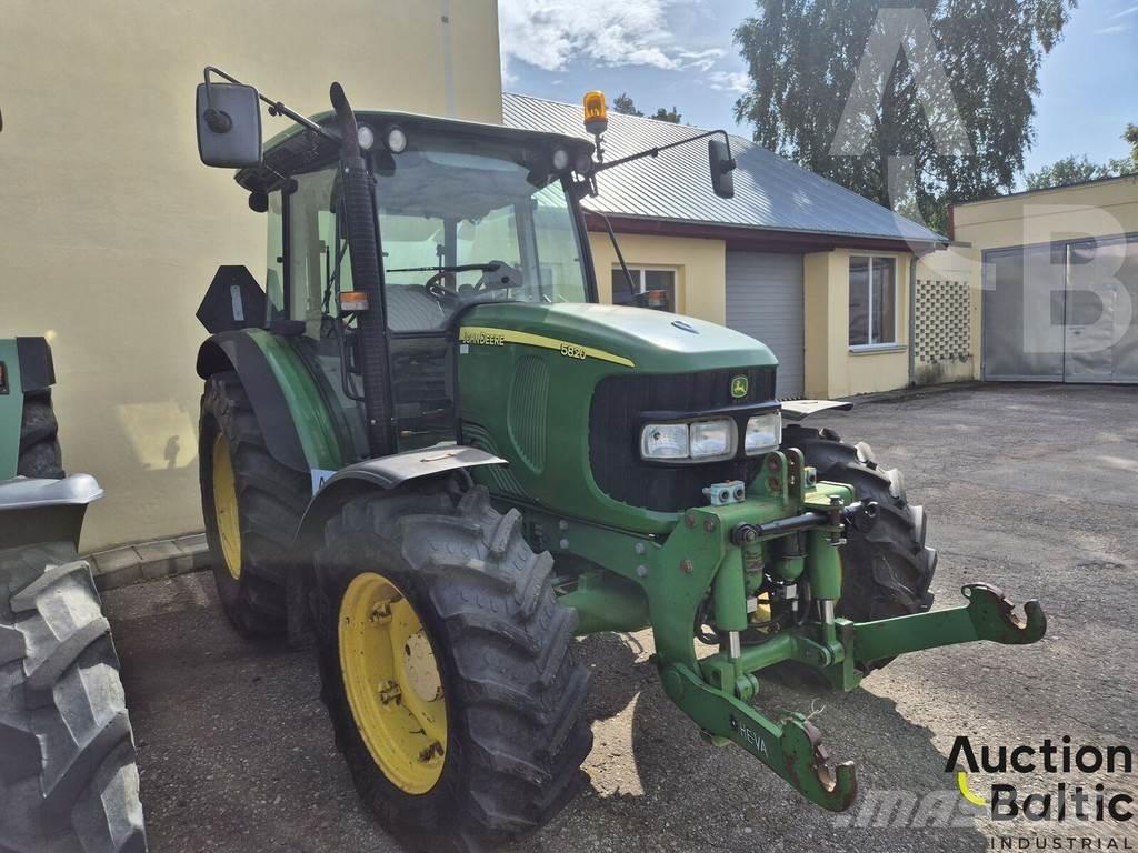 John Deere 5820 Traktorer