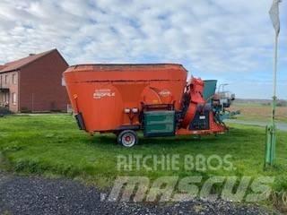 Kuhn Typ 2070 Blande- og fôringsmaskiner