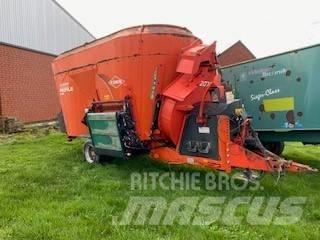 Kuhn Typ 2070 Blande- og fôringsmaskiner