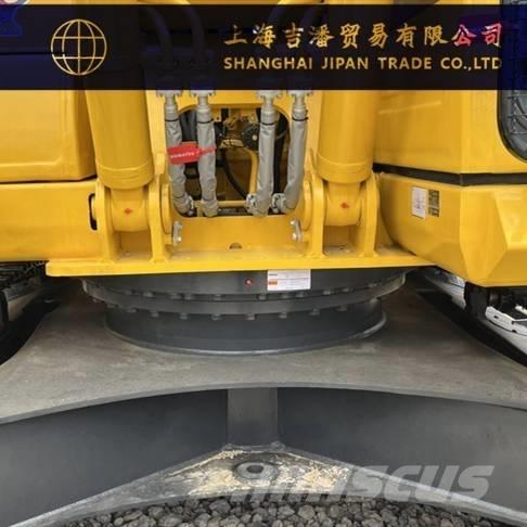 Komatsu PC 220 Beltegraver