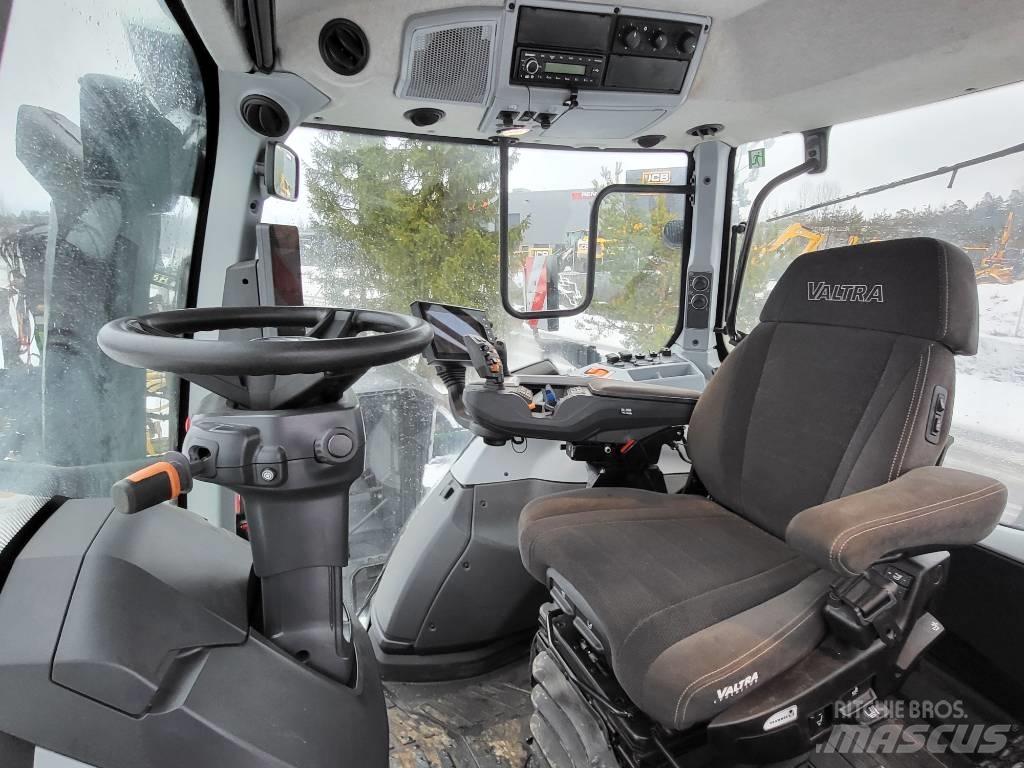 Valtra Q 305 Traktorer