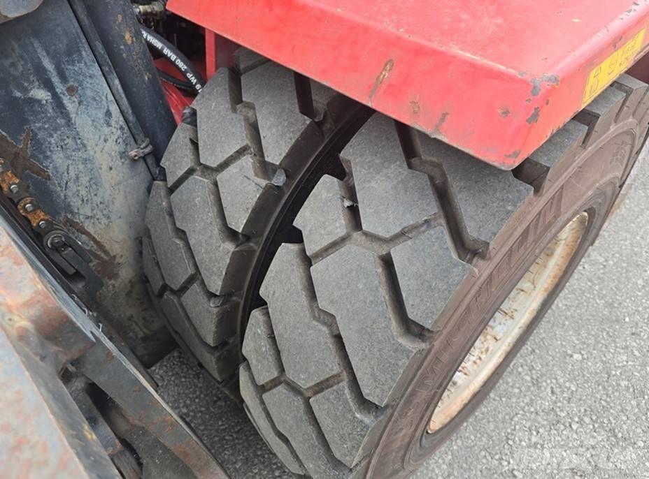 Kalmar DCD60-6 Diesel Trucker