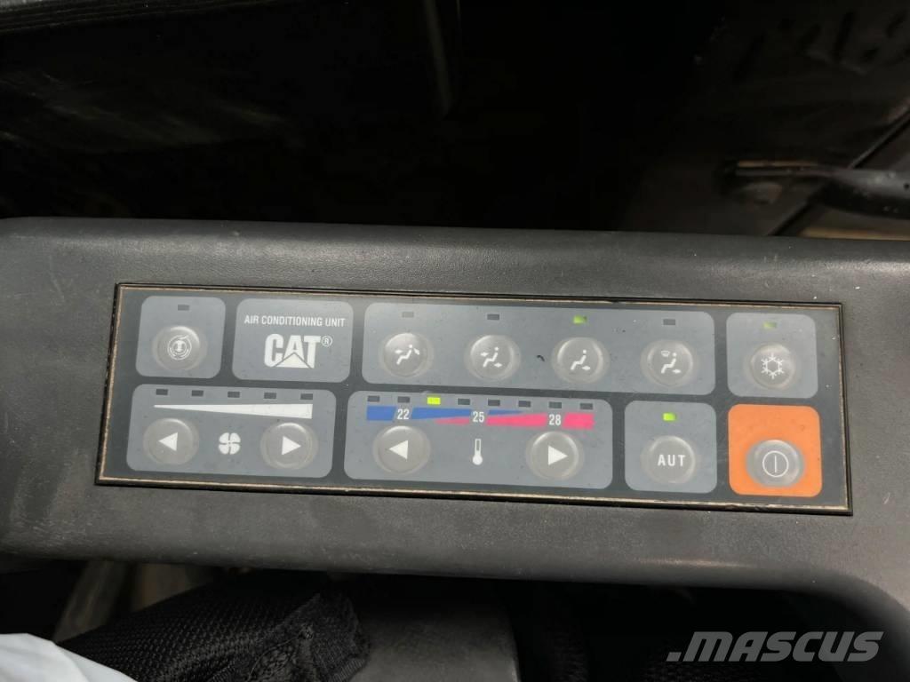 CAT 321D LCR Beltegraver