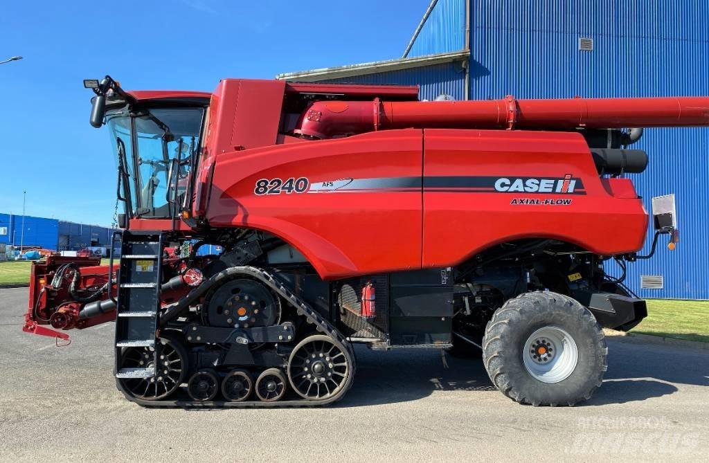 Case IH 8240 Skurtreskere