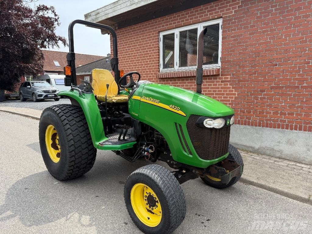 John Deere 4520 Kompakttraktorer