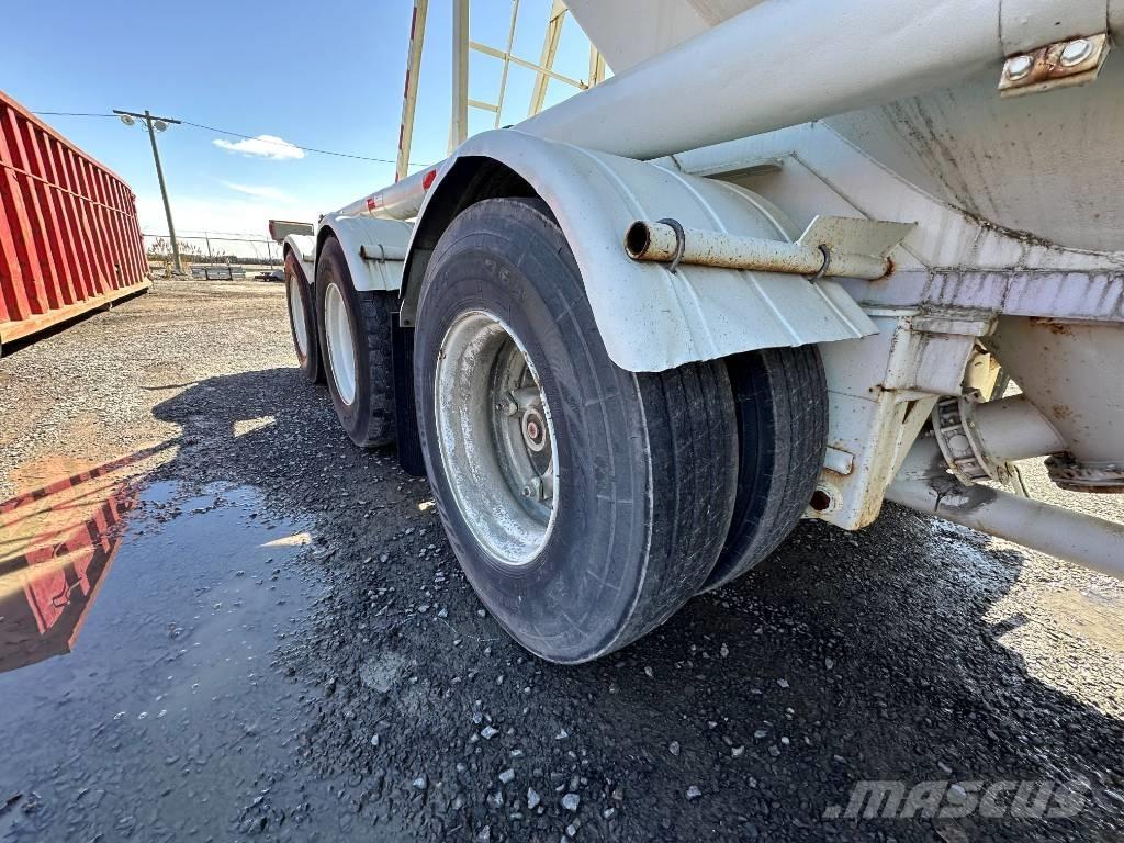 Fruehauf TR-90 Tanktrailere