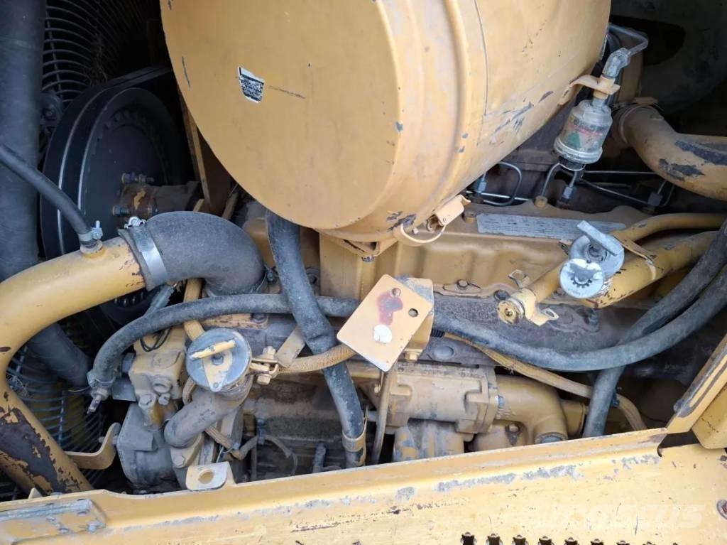 CAT D 6 R Dozere Beltegående