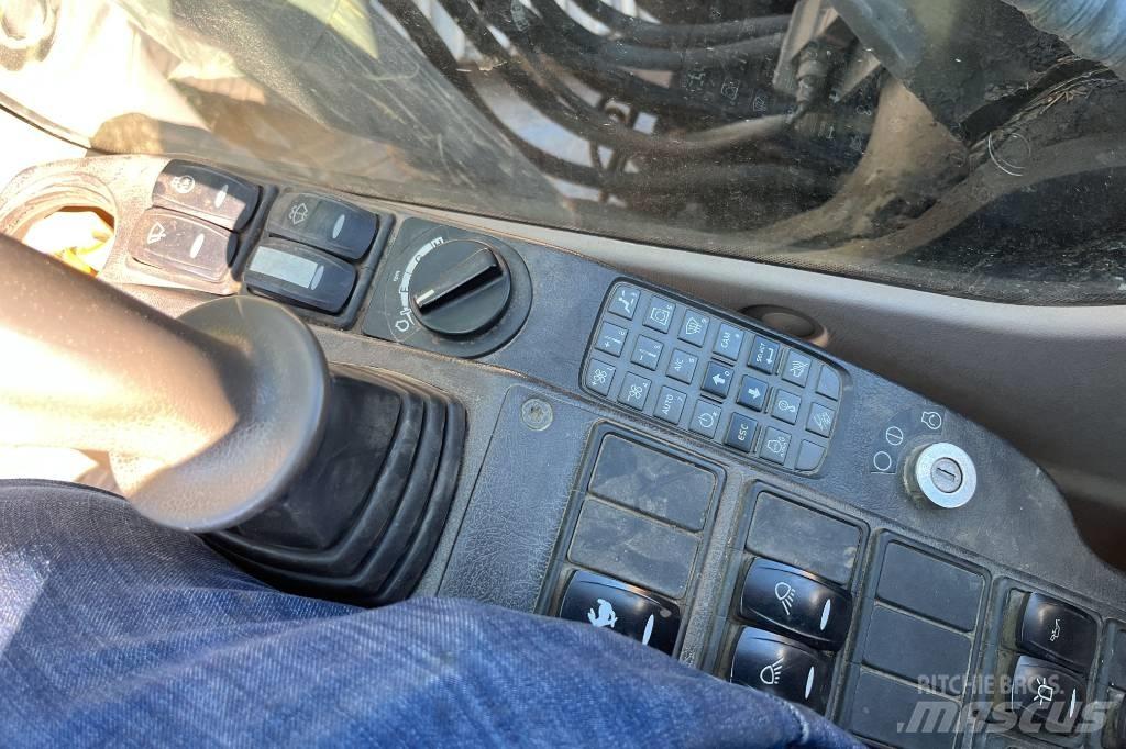 Volvo EC 140 C L Beltegraver