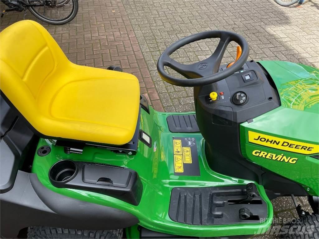 John Deere X167R Slåmaskiner