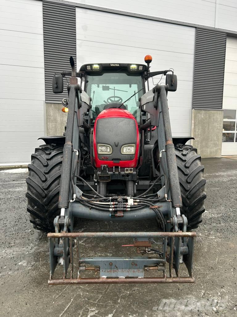Valtra N141 Advance Traktorer