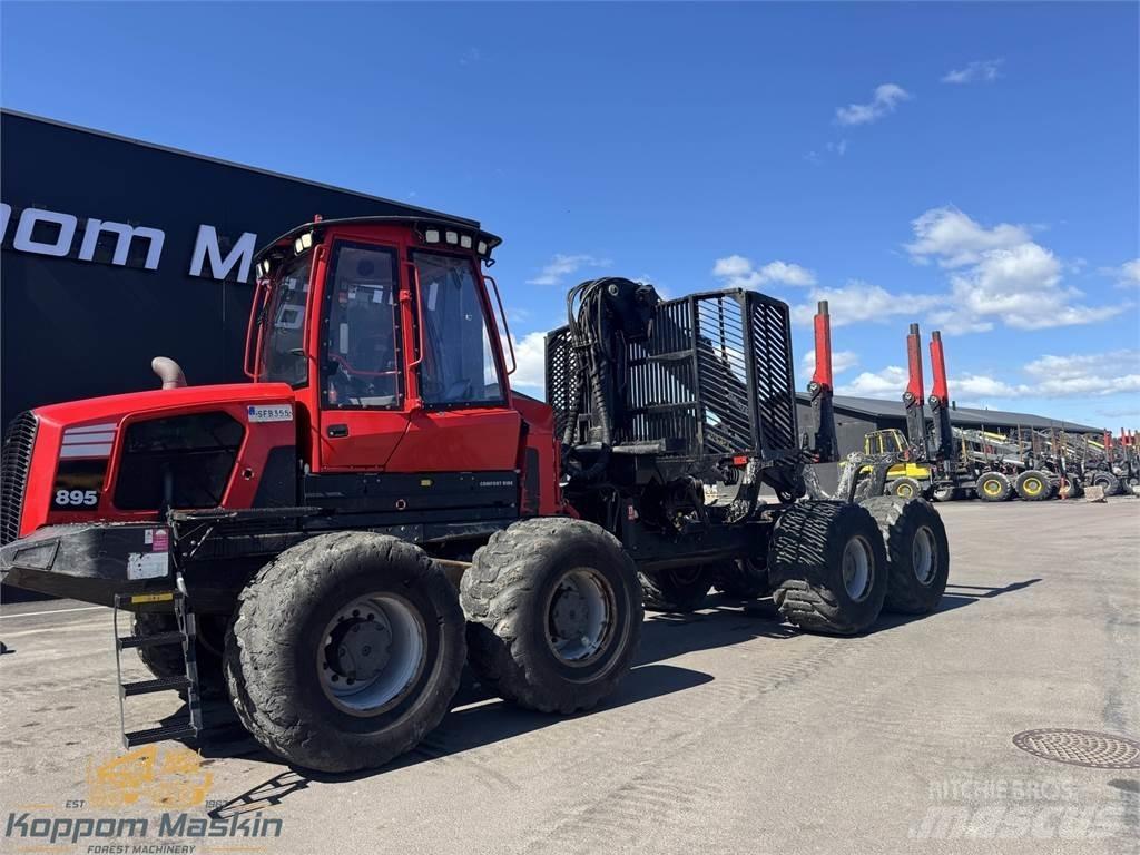 Komatsu 895 Lassbærere