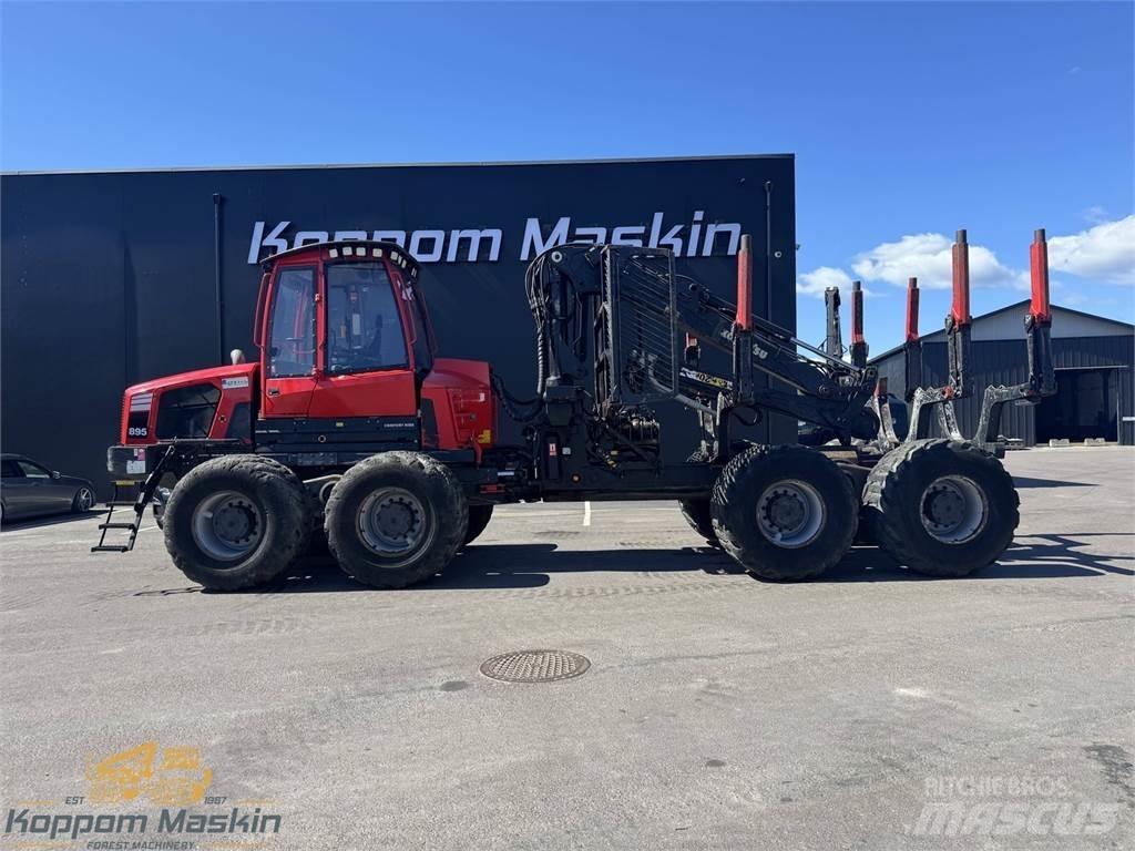 Komatsu 895 Lassbærere
