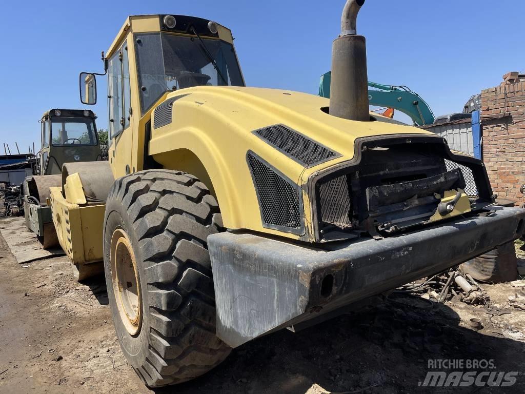 Bomag 226-4 Valsetog