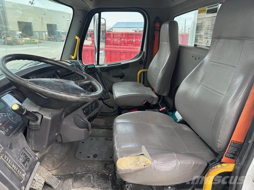 Freightliner 108 SD Andre lastebiler