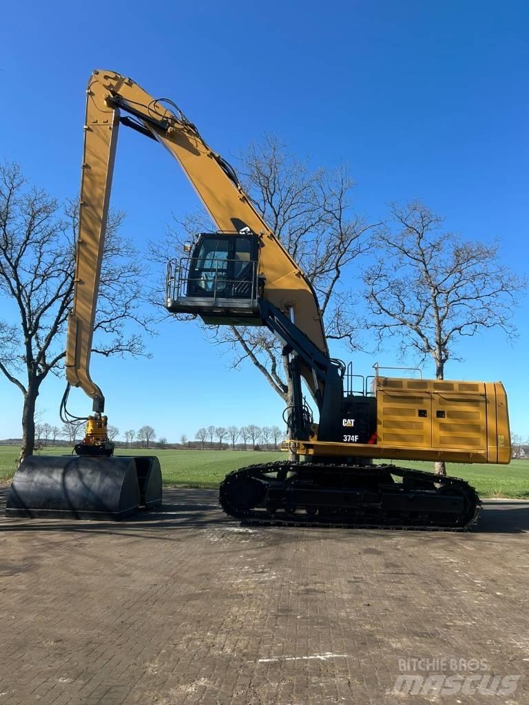 CAT 374 F Gravemaskiner for avfallshåndtering