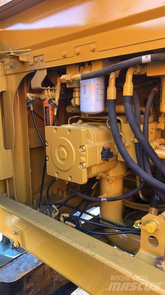 CAT 374 F Gravemaskiner for avfallshåndtering