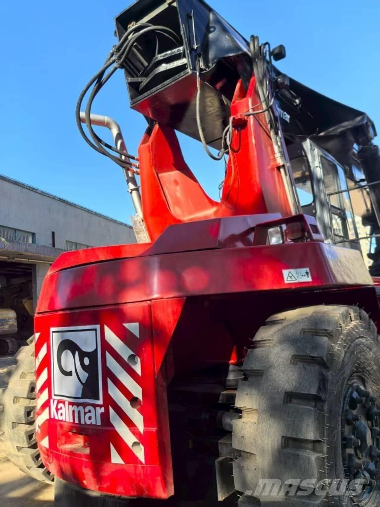 Kalmar DRT 450 Reachstackere