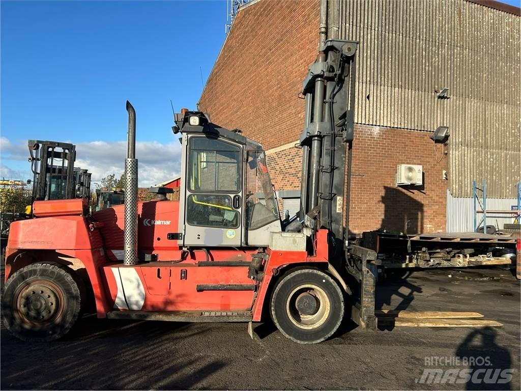 Kalmar DCE150-12 Diesel Trucker