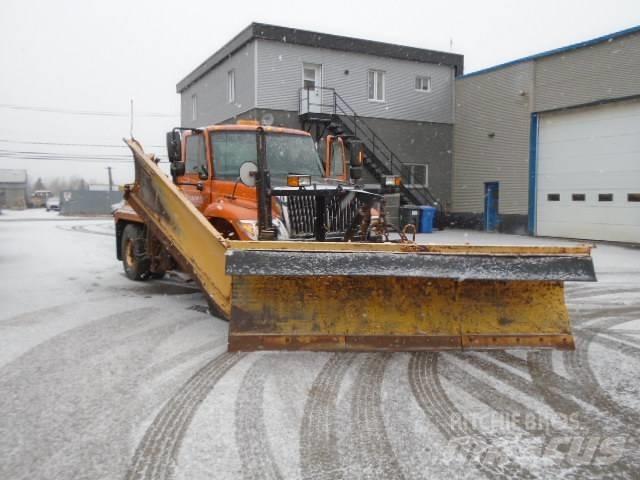 International 7400 Snøploger- og skjær