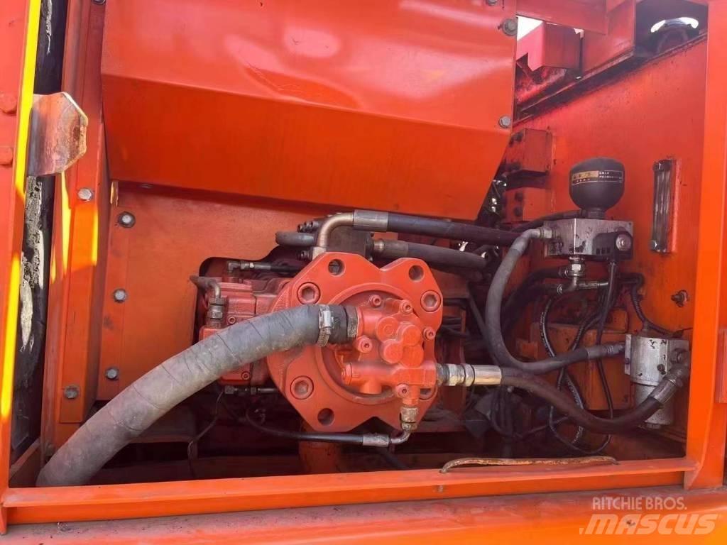Doosan DH 220 Beltegraver