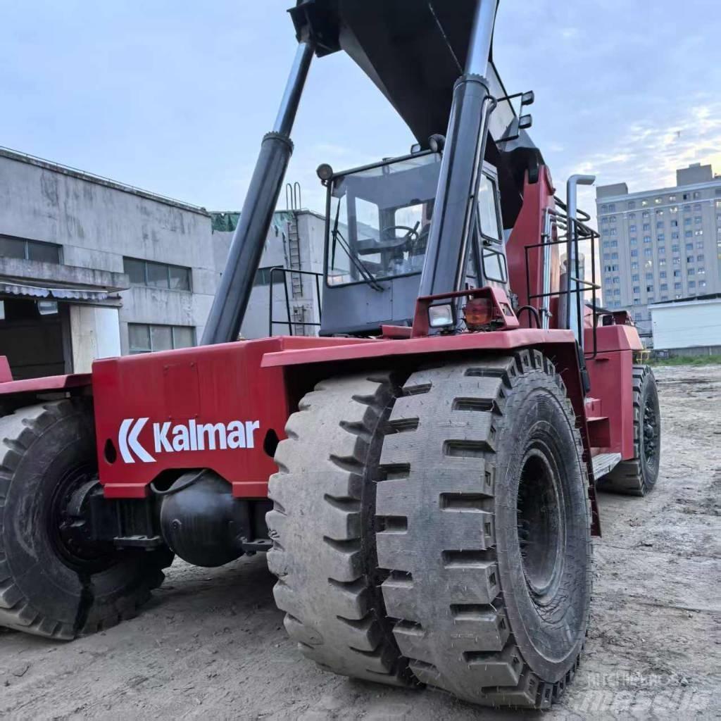 Kalmar DRF 450 Reachstackere