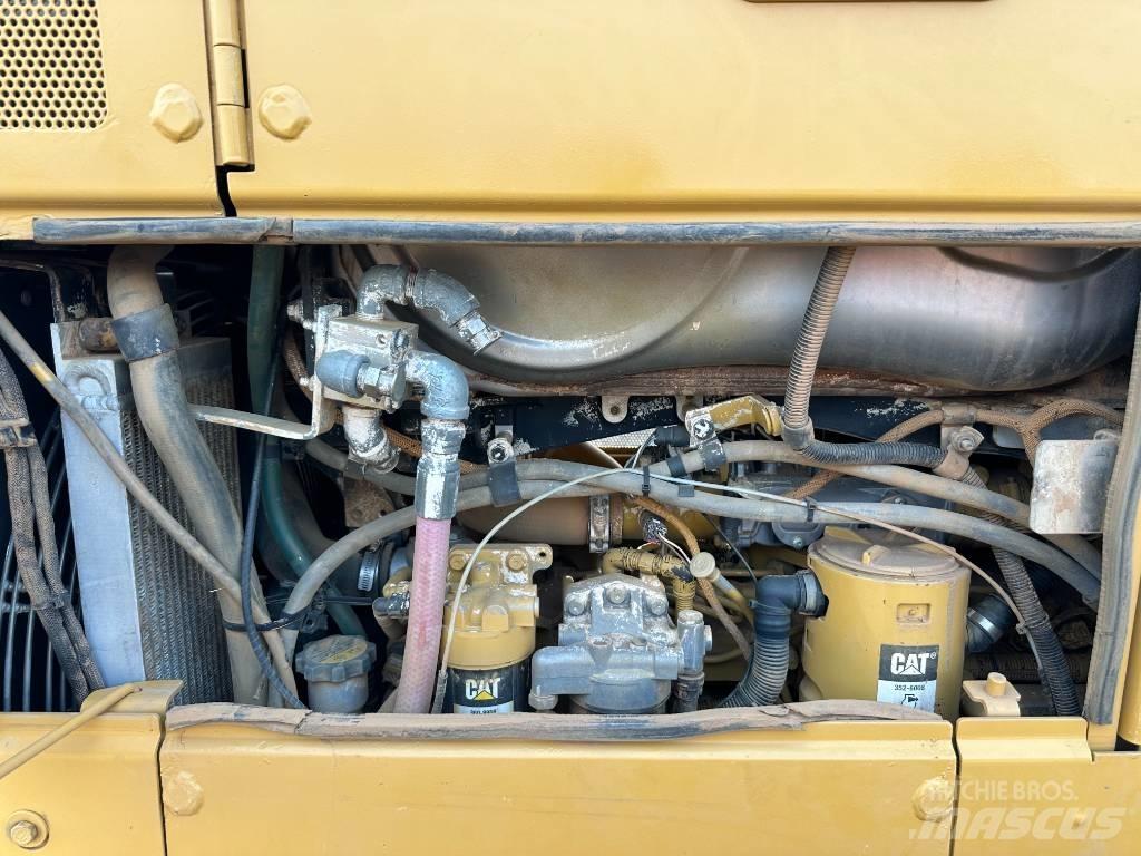 CAT D 6 N XL Dozere Beltegående