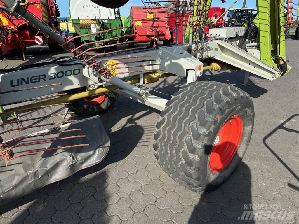 CLAAS Liner 3000 Svanser