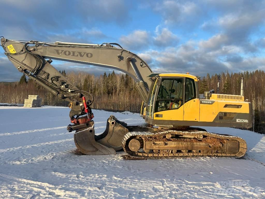 Volvo EC 250 D L Beltegraver