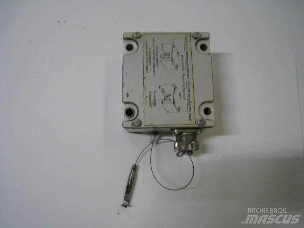 Wirtgen 2000DC Lys - Elektronikk