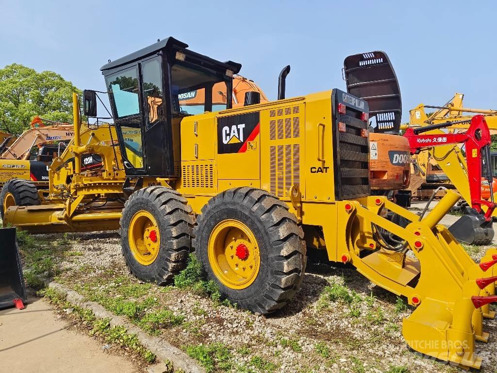 CAT 120 H Veihøvler