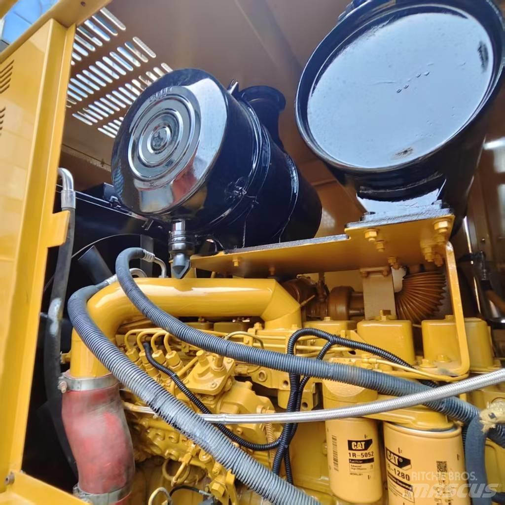 CAT 120 H Veihøvler