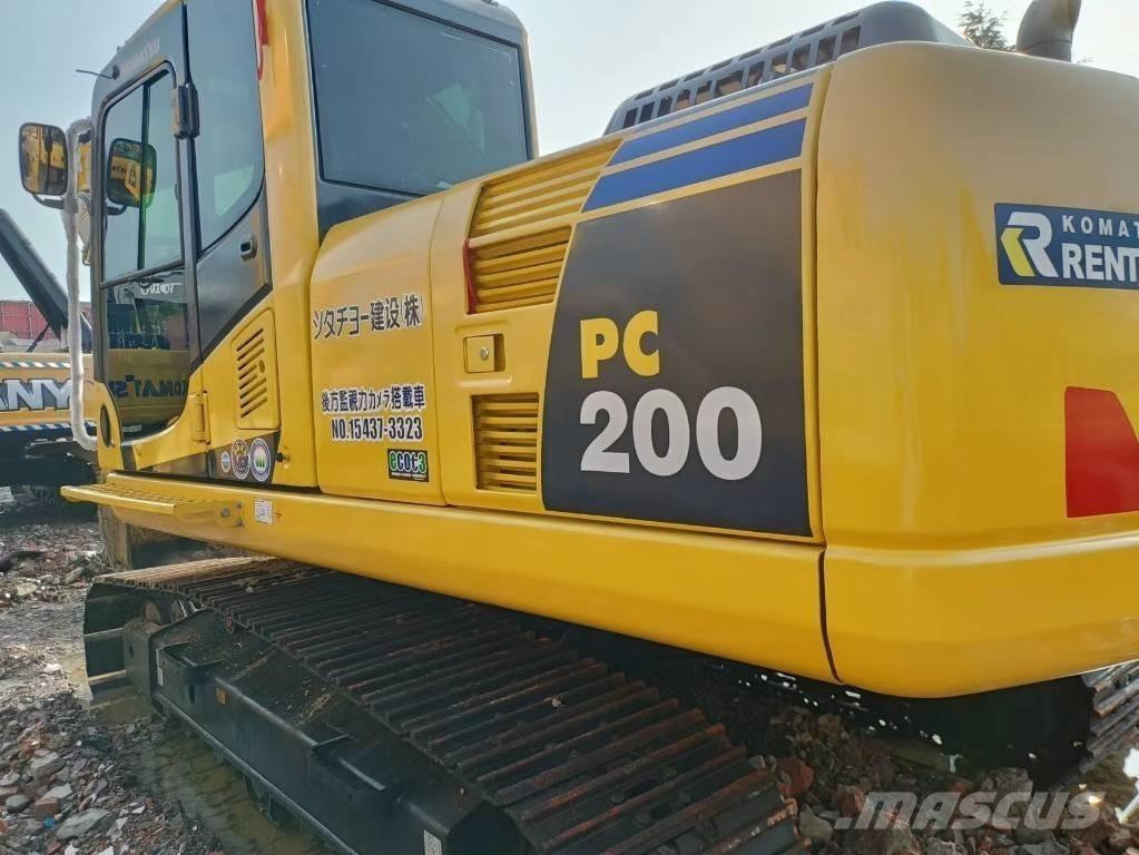 Komatsu PC 200-8 Beltegraver