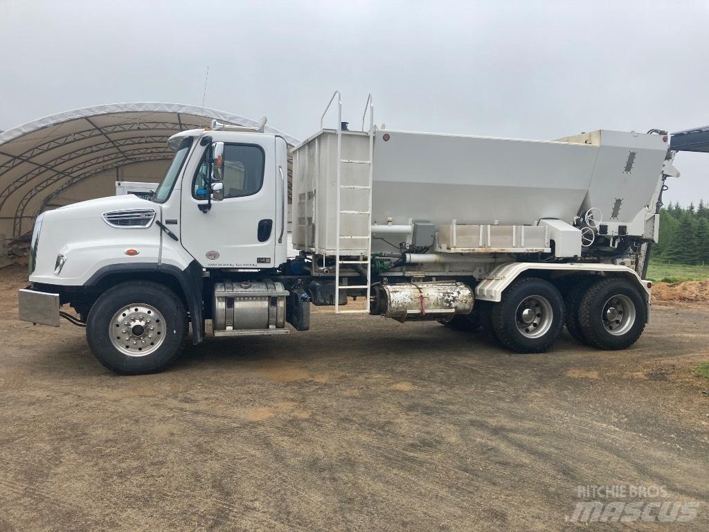 Freightliner SD 114 Betongbiler