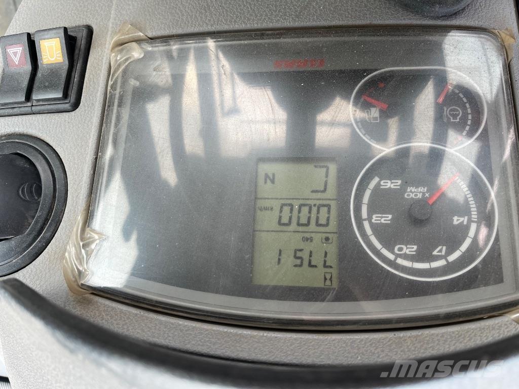 CLAAS Arion 610 C Traktorer