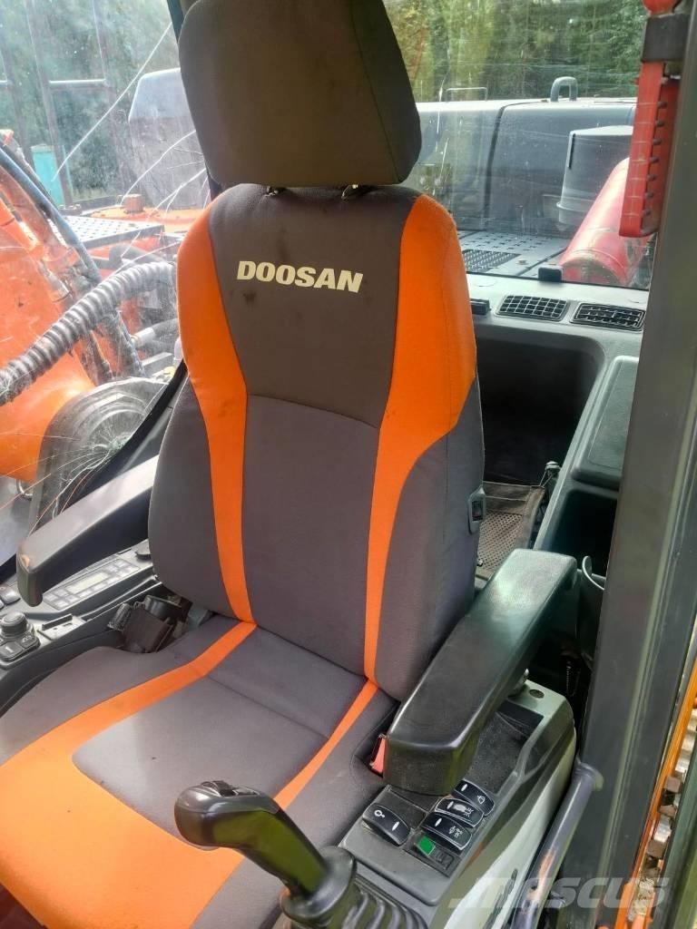Doosan DX 300 LC Beltegraver