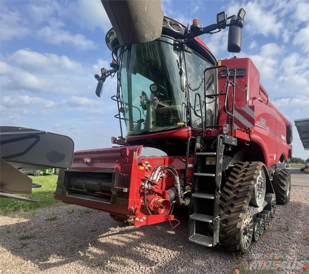 Case IH 8250 ASF Skurtreskere