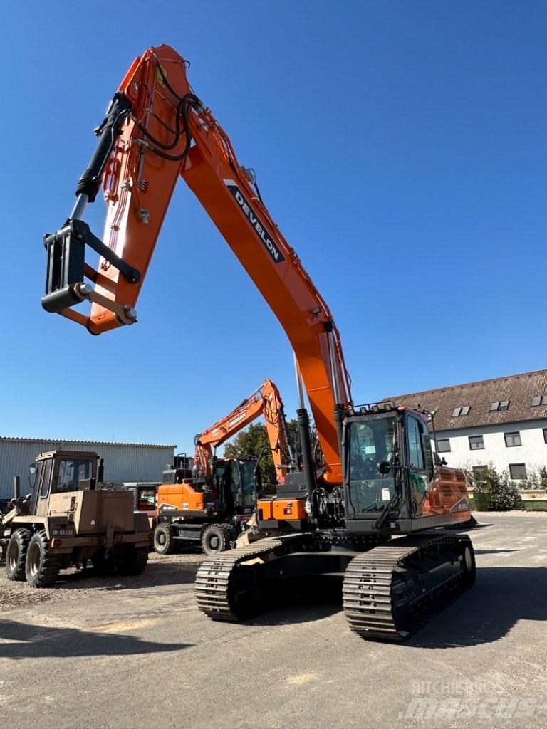 Develon DX300Lc-7 Beltegraver