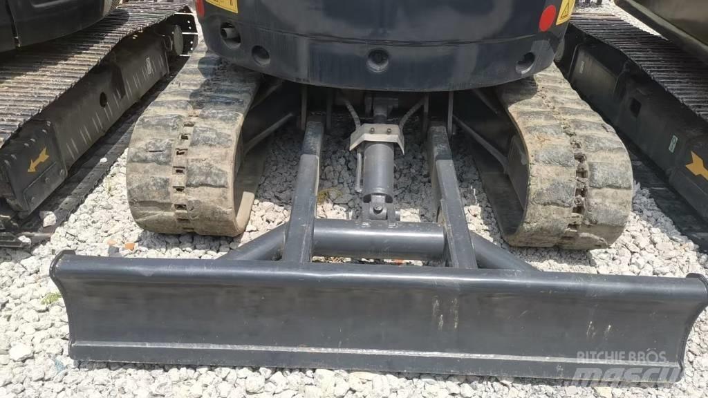 Kubota KX155 Beltegraver