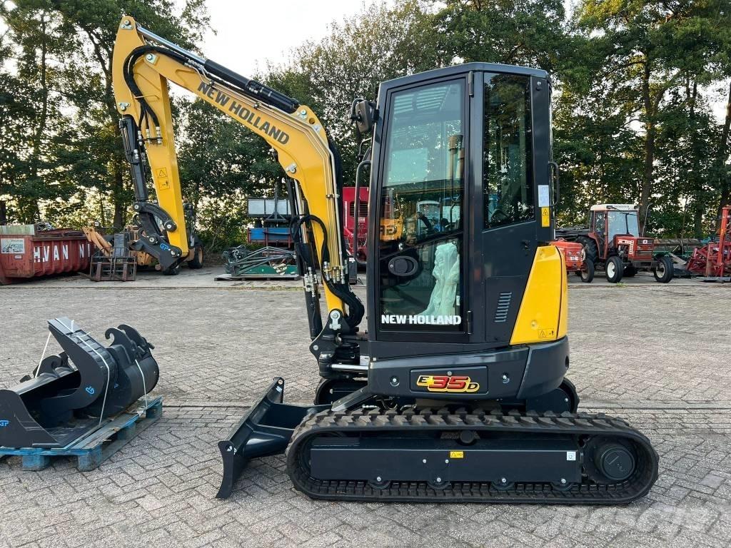 New Holland E 35 D Minigravere <7t