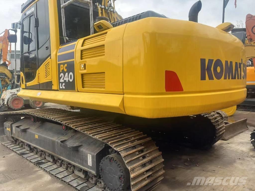 Komatsu PC 240 LC Beltegraver